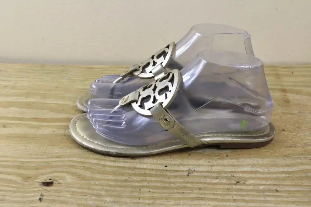 Tory Burch Sandals 7M Gold Leather Miller Logo Thong Shoes Flats